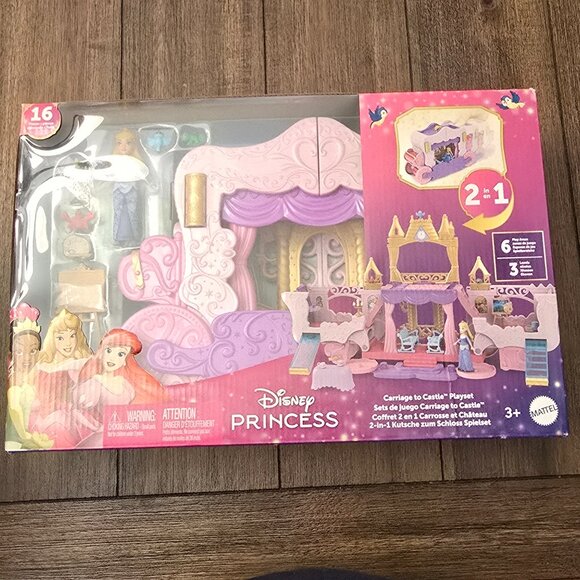 New Unopened Disney Princess Carriage to Castle...